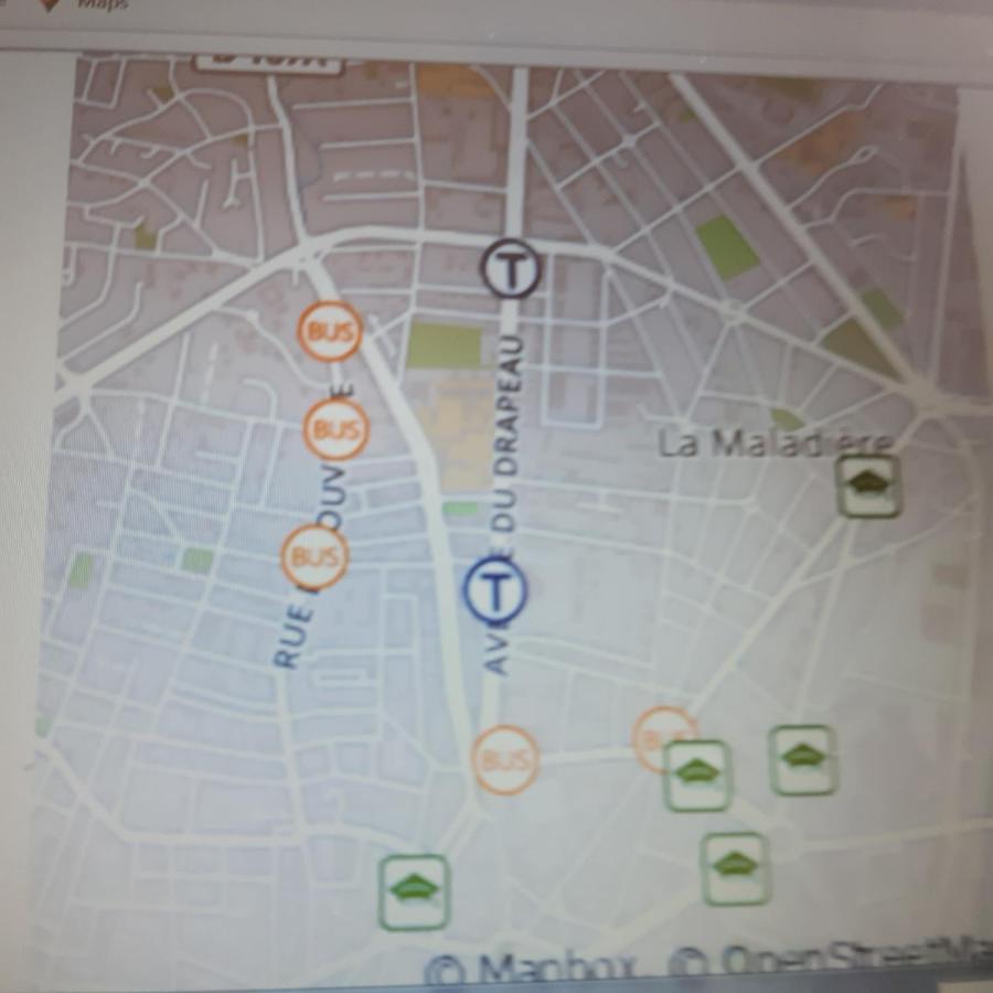 Le Phenix A Internet Haut Debit & Parking Dijon Buitenkant foto