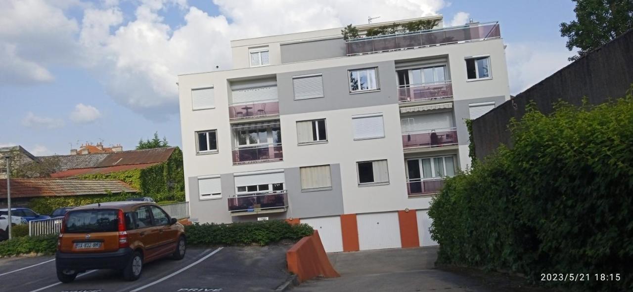Le Phenix A Internet Haut Debit & Parking Dijon Buitenkant foto